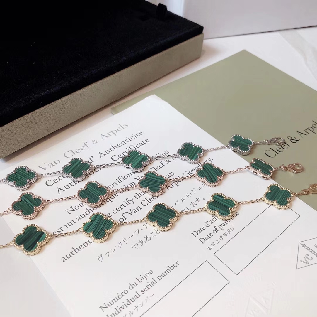 VanCleef&Arpels Bracelets