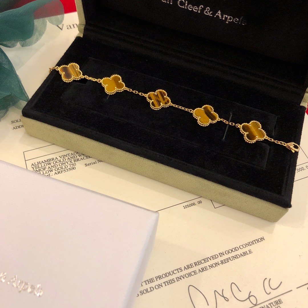 VanCleef&Arpels Bracelets