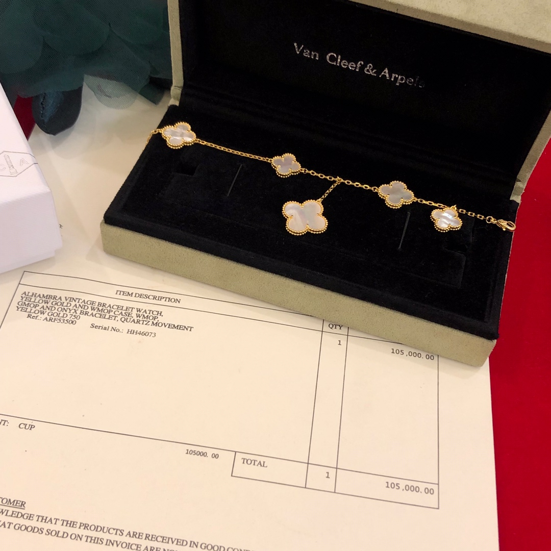 VanCleef&Arpels Bracelets