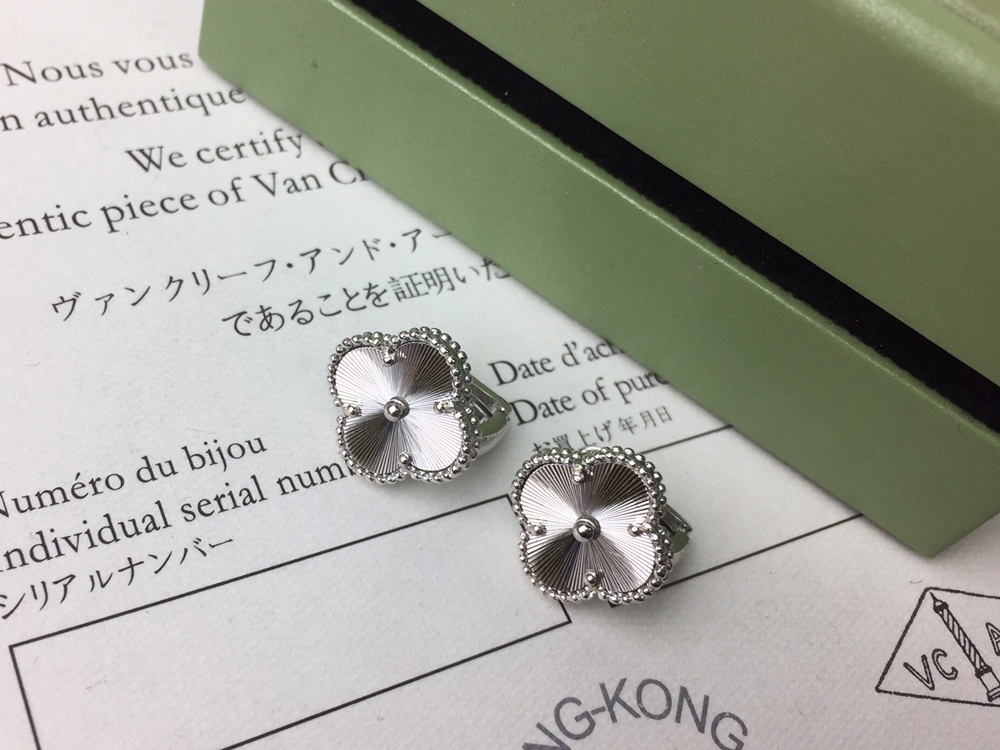 VanCleef&Arpels Earrings
