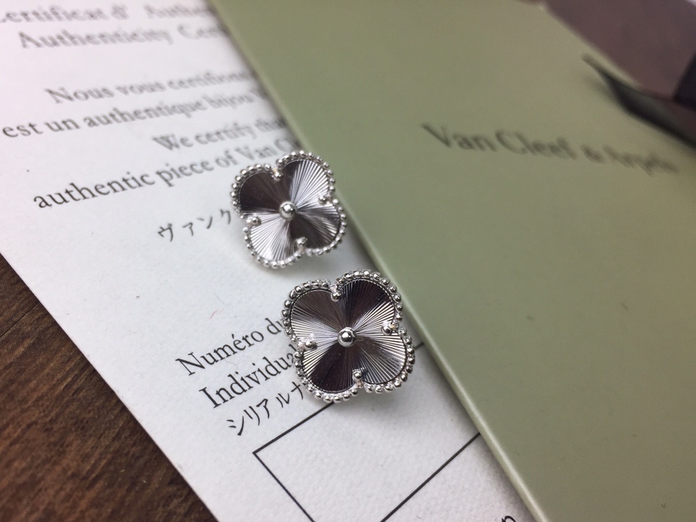 VanCleef&Arpels Earrings
