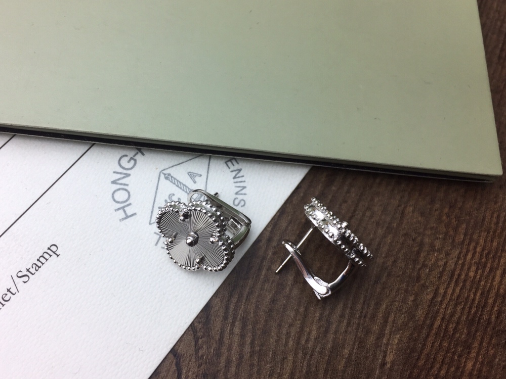 VanCleef&Arpels Earrings