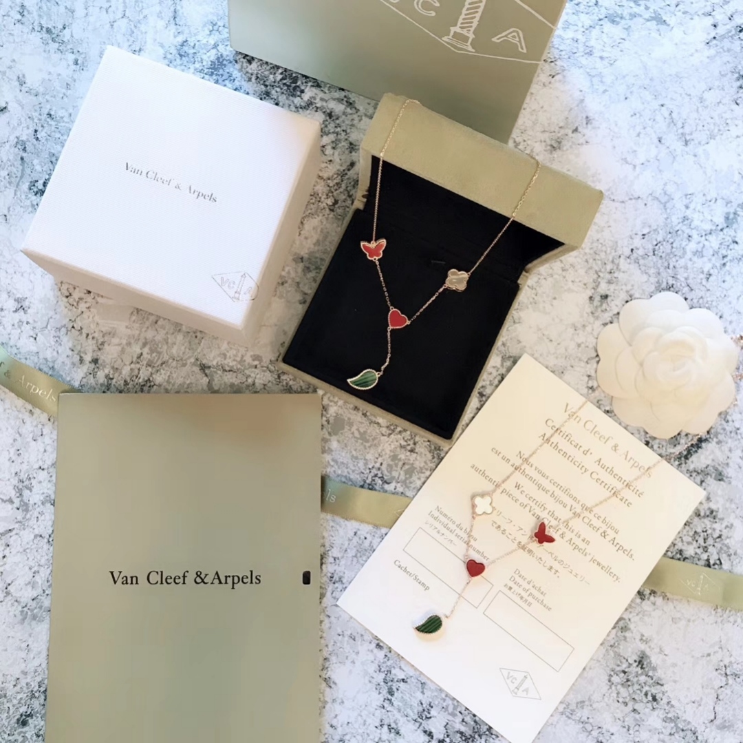 VanCleef&Arpels Necklaces & Pendants