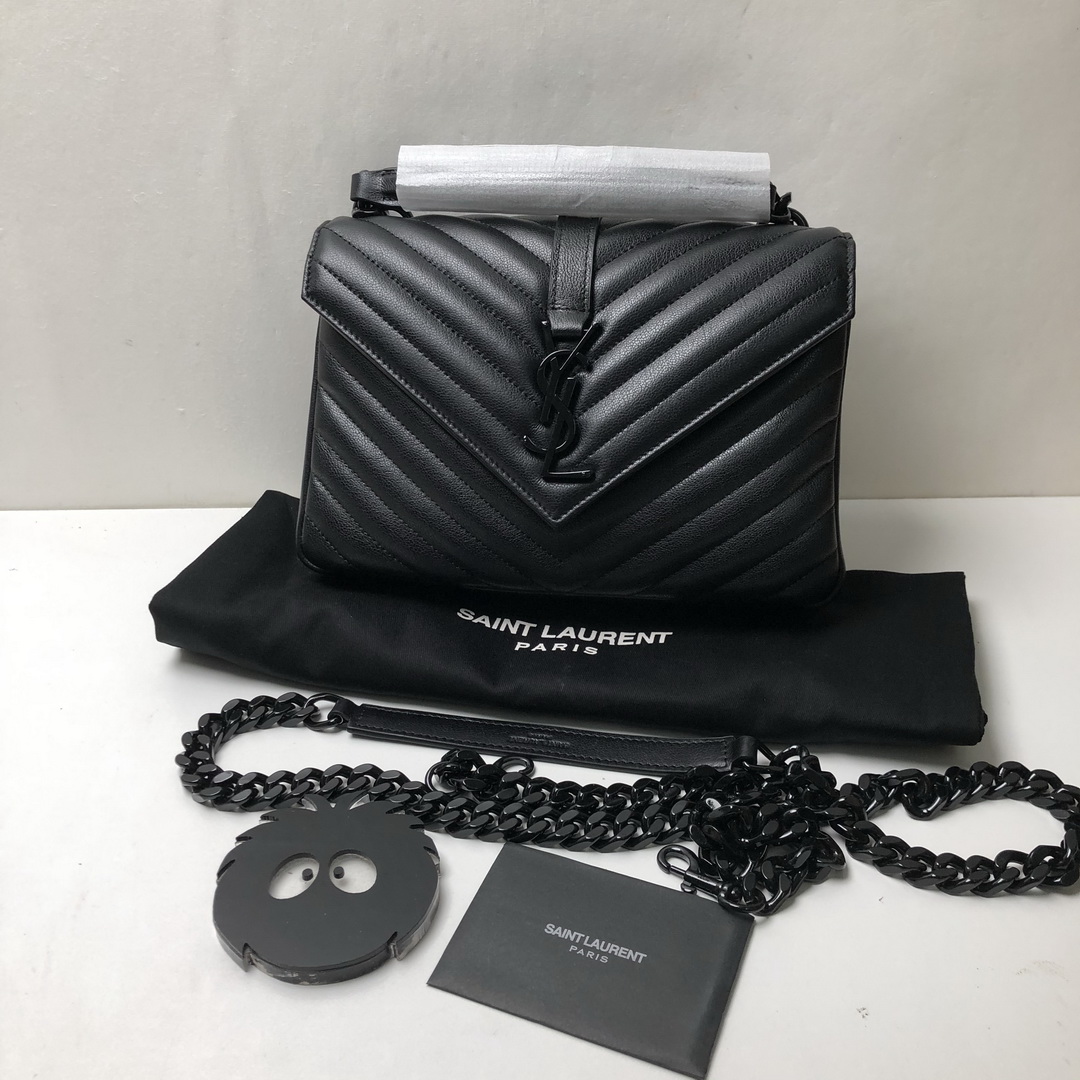 CLASSIC MEDIUM COLLÈGE BAG MATELASSÉ LEATHER, YSL Saint Laurent