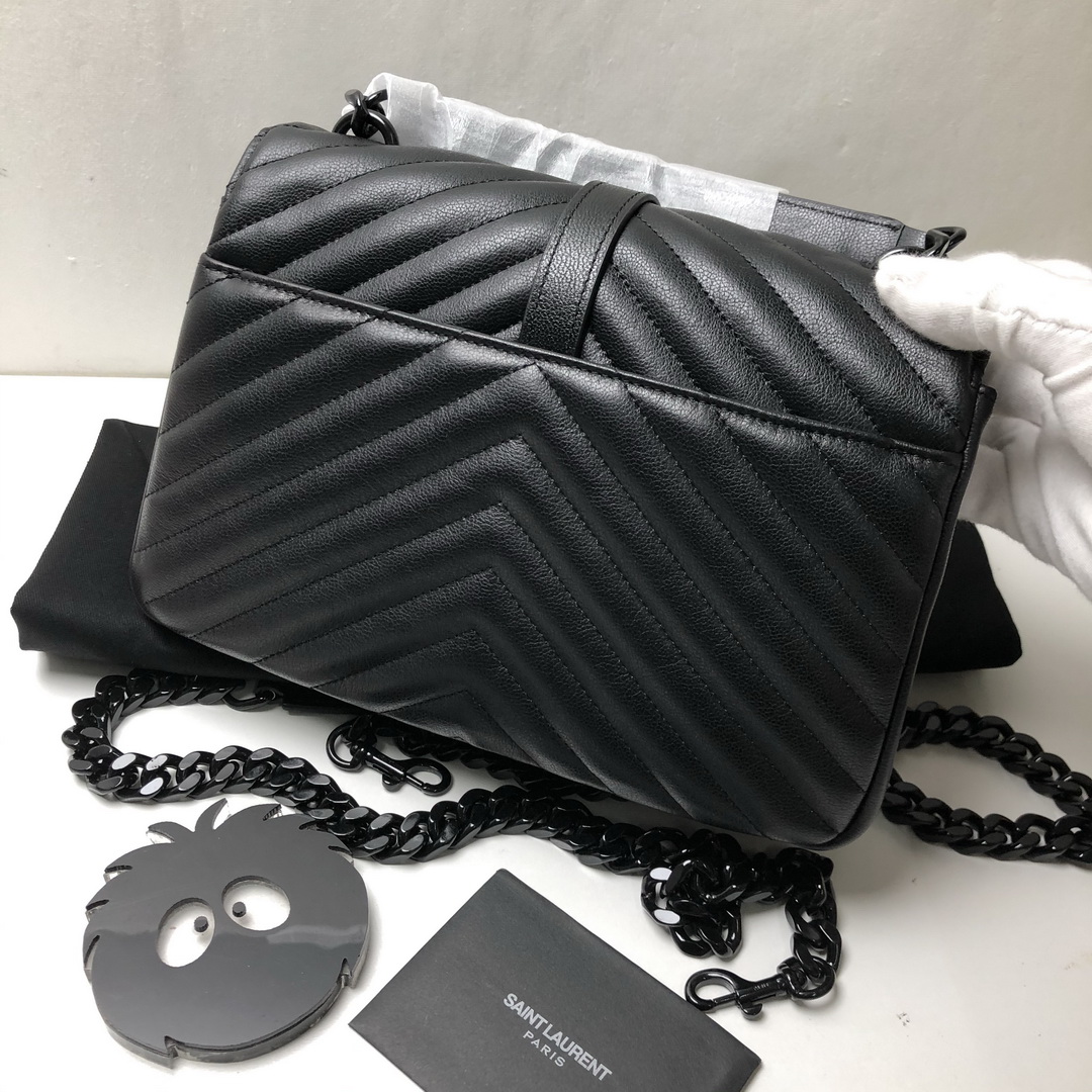 CLASSIC MEDIUM COLLÈGE BAG MATELASSÉ LEATHER, YSL Saint Laurent