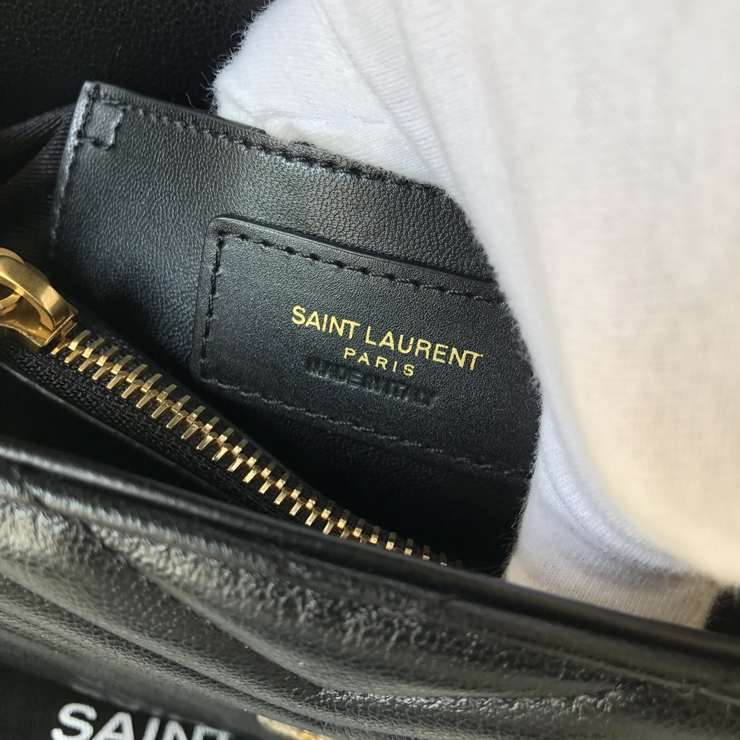 CLASSIC MEDIUM COLLÈGE BAG MATELASSÉ LEATHER, YSL Saint Laurent
