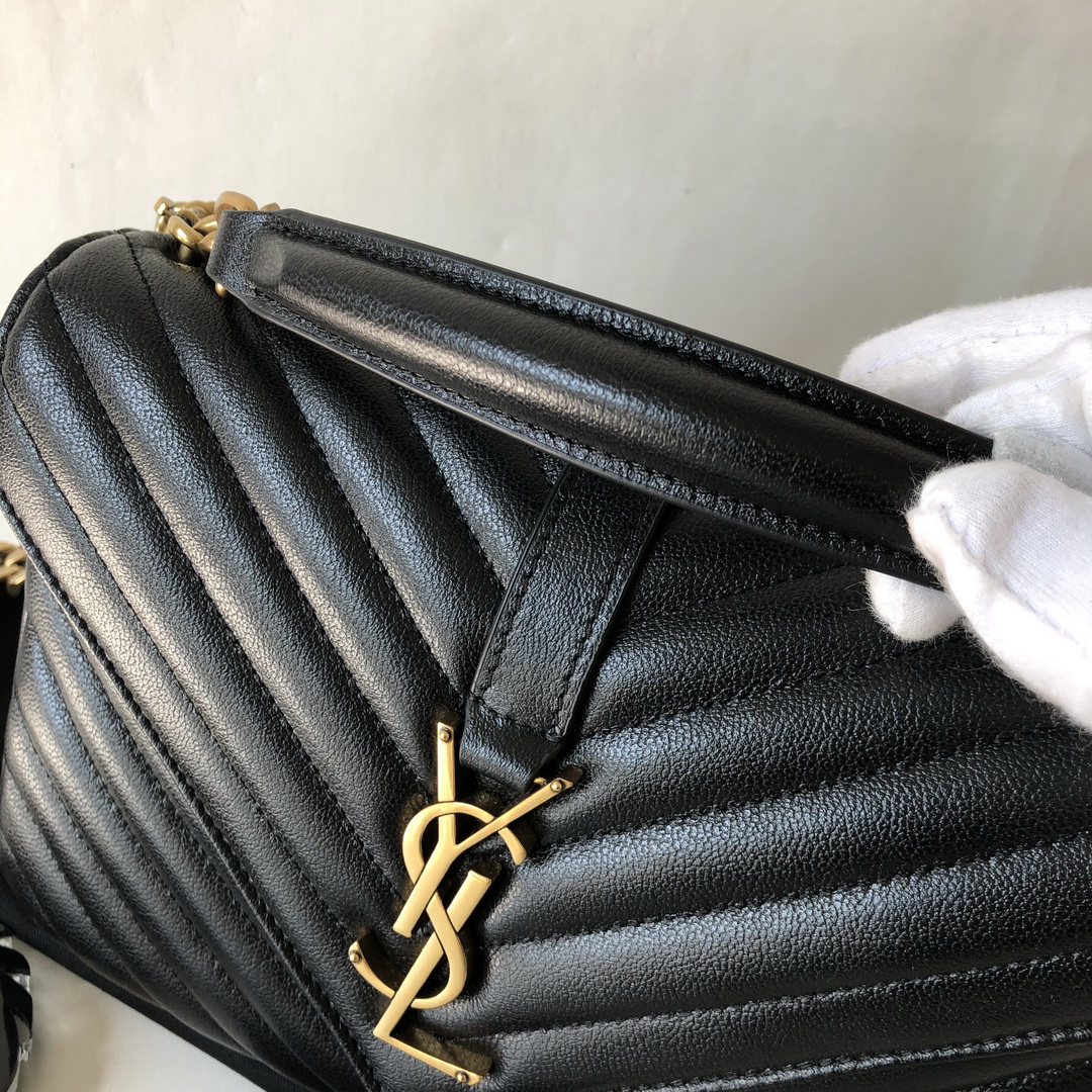 CLASSIC MEDIUM COLLÈGE BAG MATELASSÉ LEATHER, YSL Saint Laurent