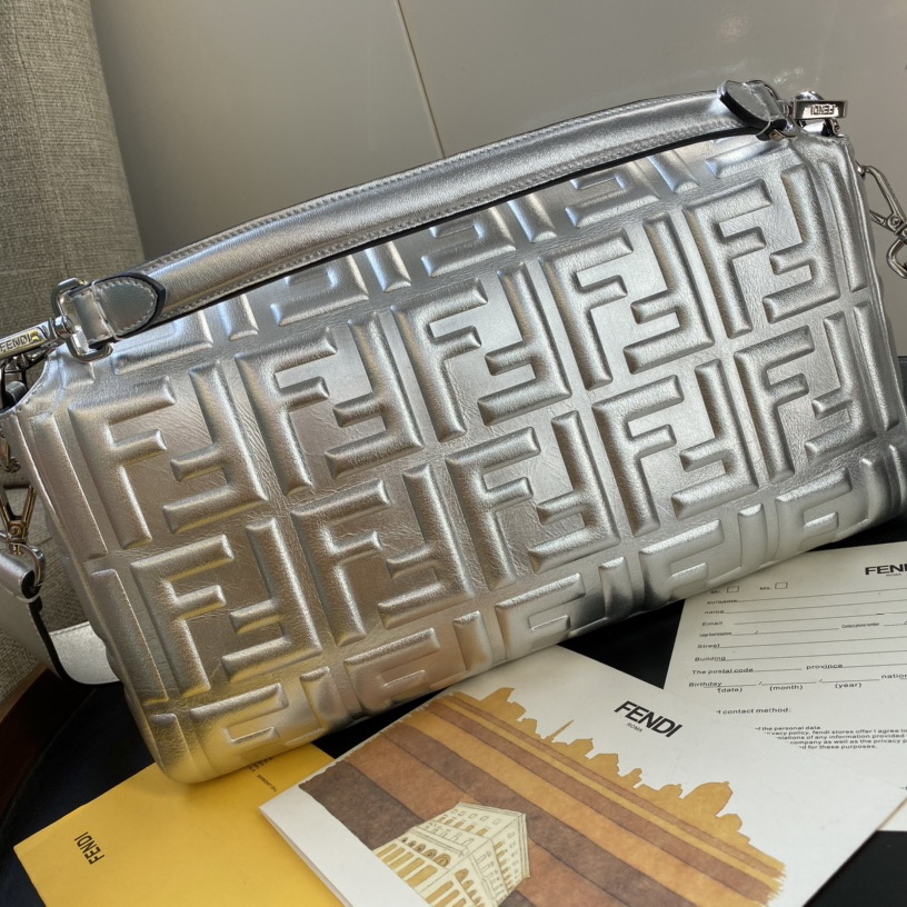 BAGUETTE LARGE, FENDI BAG