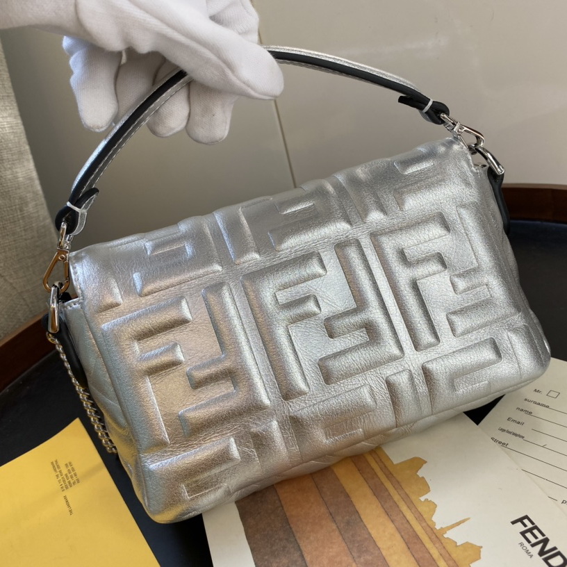 MINI BAGUETTE, FENDI BAG