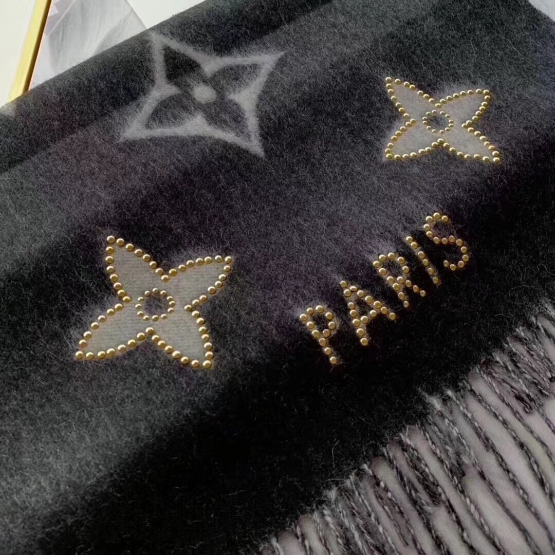 LOUIS VUITTON LV SCARF
