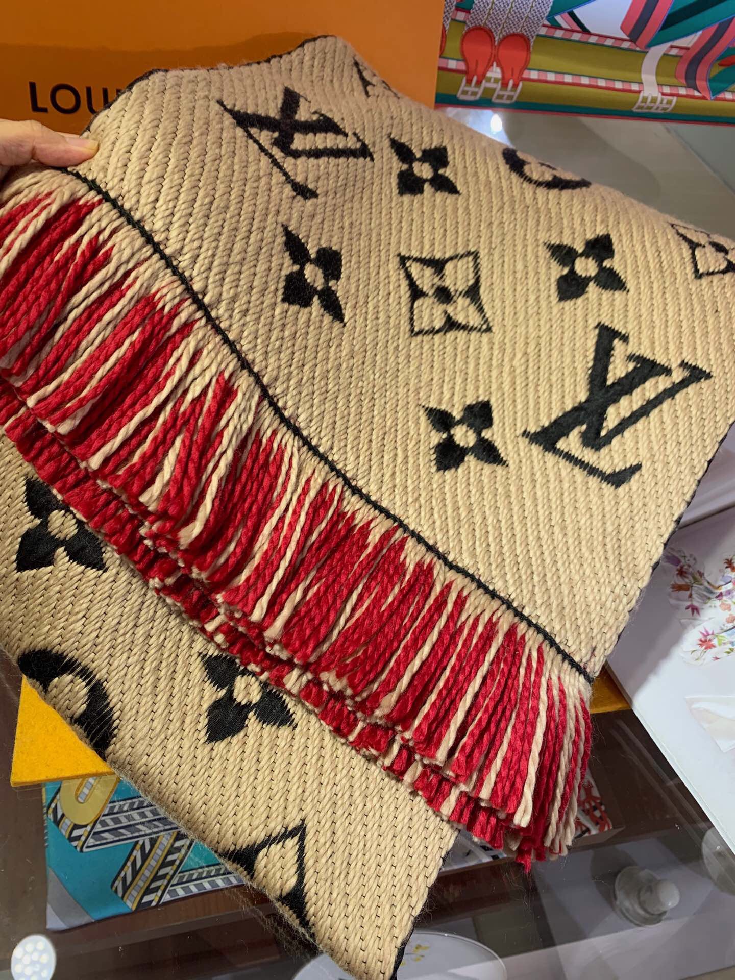LOUIS VUITTON LV SCARF