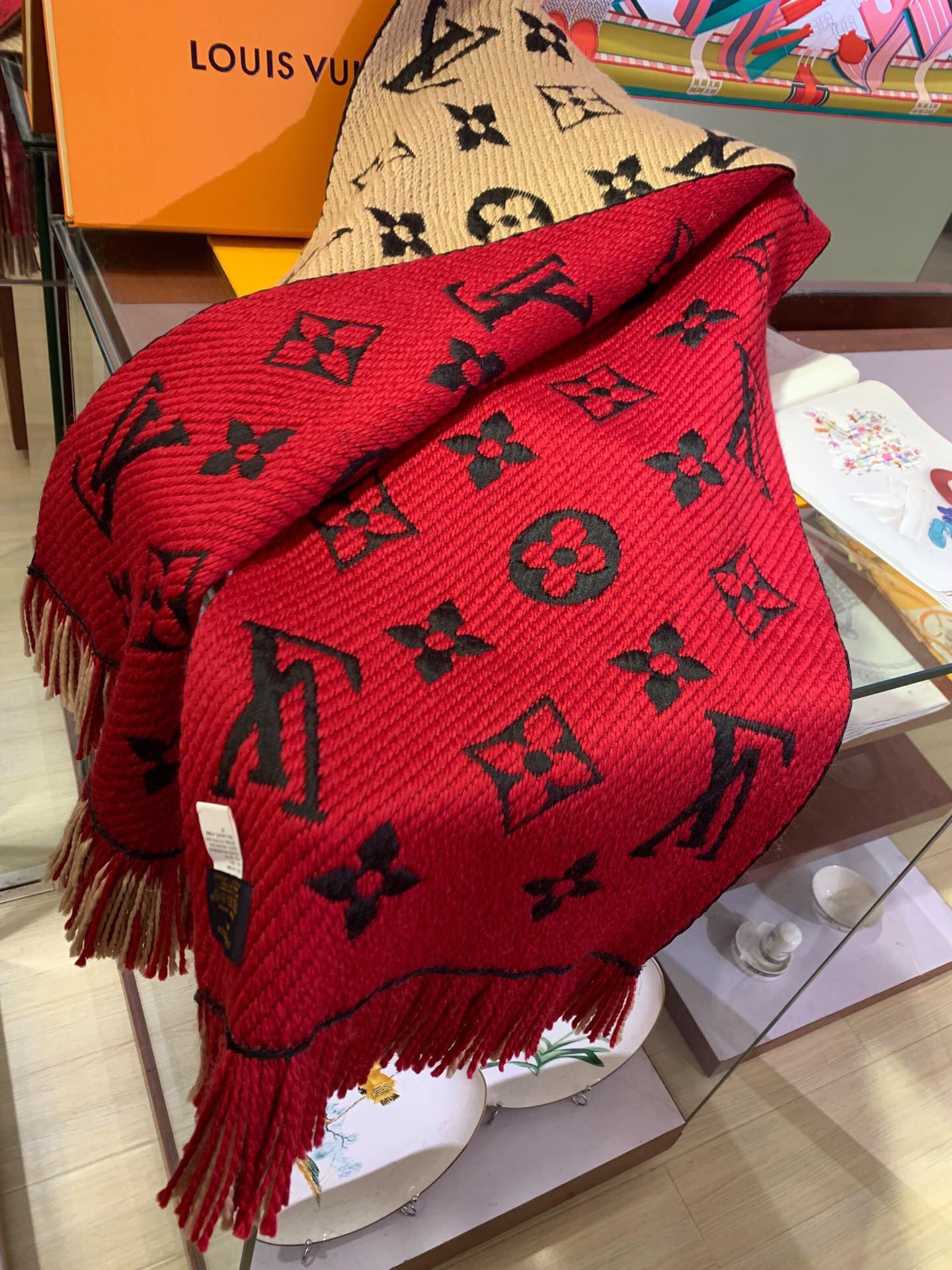 LOUIS VUITTON LV SCARF