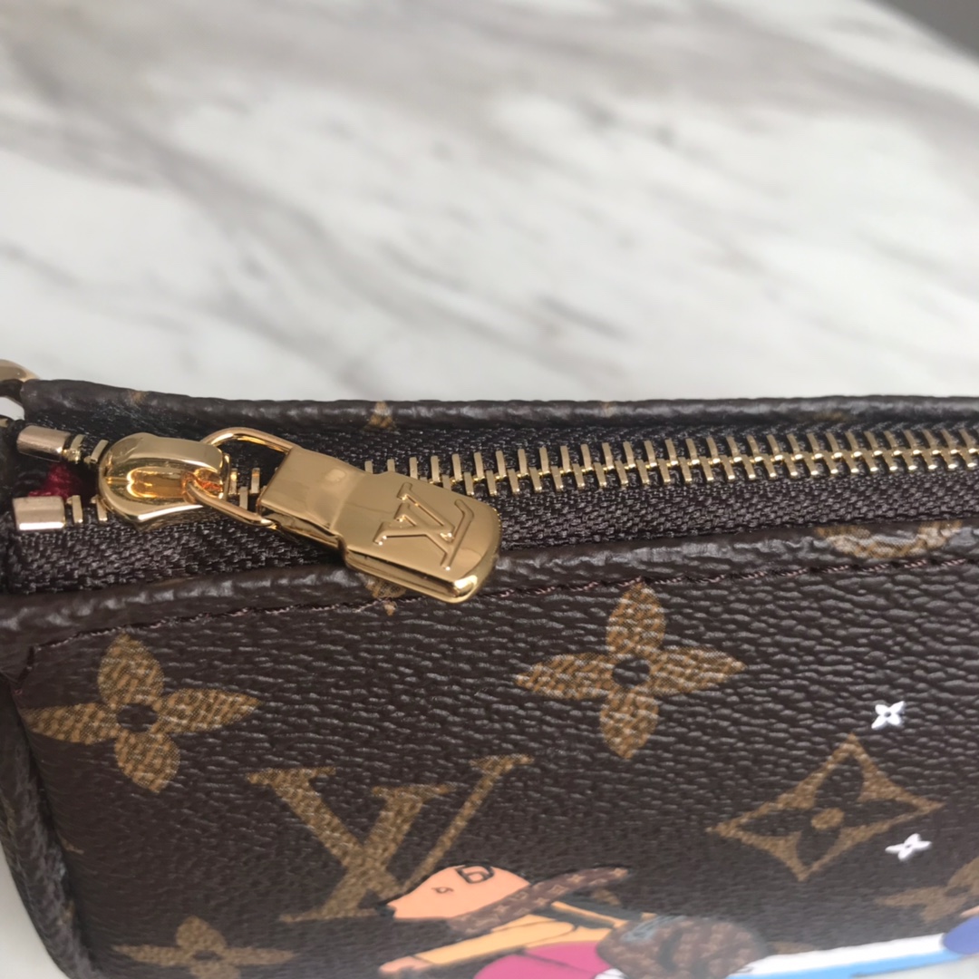 M67769, MINI POCHETTE ACCESSOIRES, Louis Vuitton LV