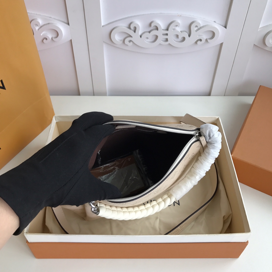 M51767 BABYLONE CHAIN BB, LOUIS VUITTON LV