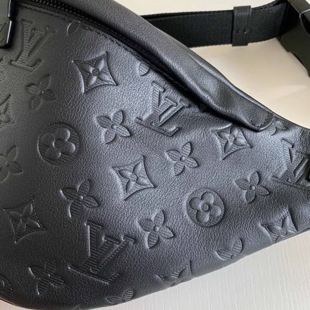 M44388 DISCOVERY BUMBAG, LOUIS VUITTON LV, Damier Cobalt Race canvas