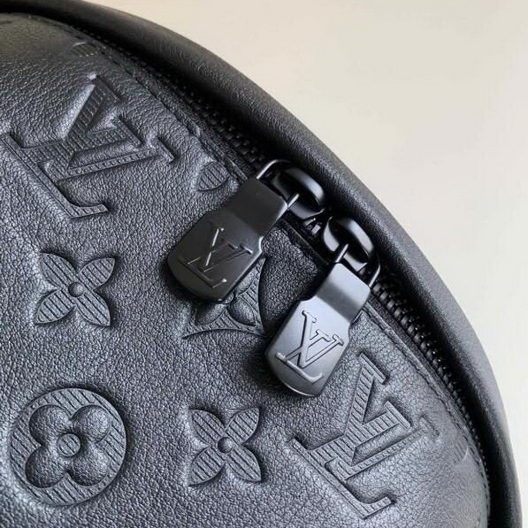 M44388 DISCOVERY BUMBAG, LOUIS VUITTON LV, Damier Cobalt Race canvas