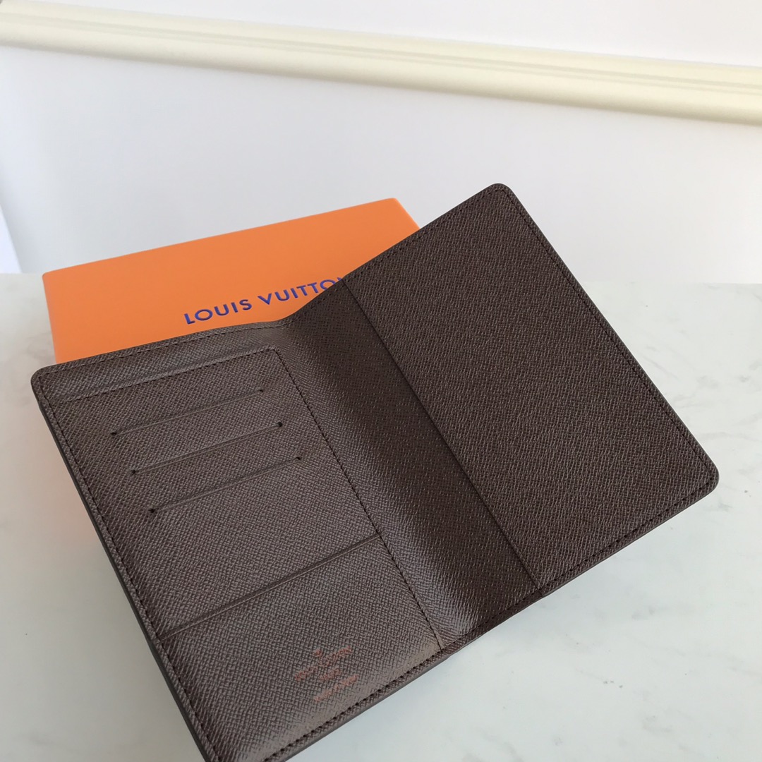 Louis Vuitton LV, N60189, PASSPORT COVER