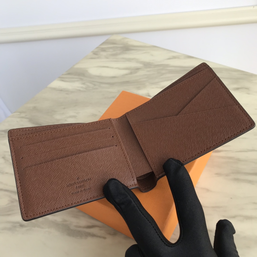 M60895 MULTIPLE WALLET Louis Vuitton LV