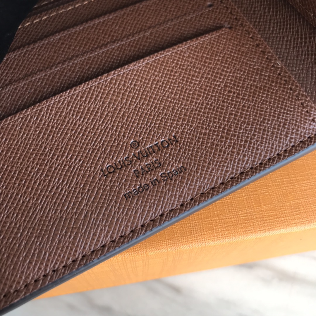 M60895 MULTIPLE WALLET Louis Vuitton LV