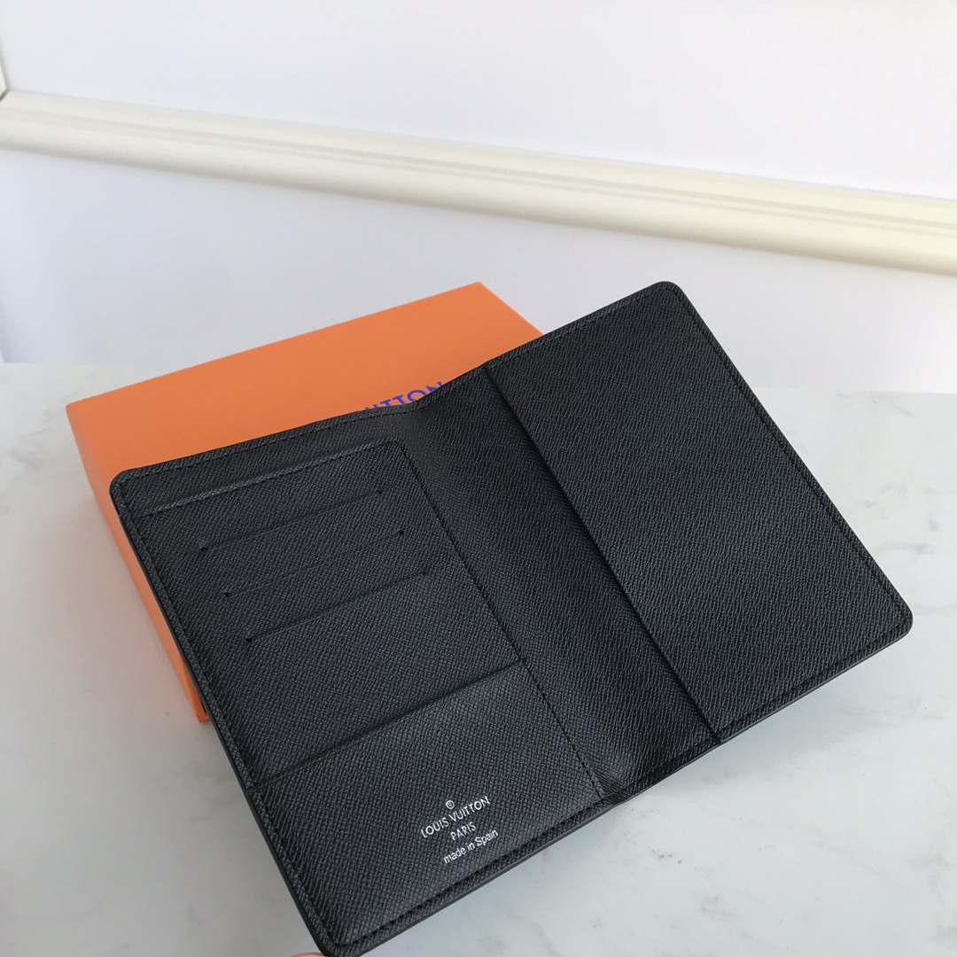 N64411, Louis Vuitton LV, PASSPORT COVER