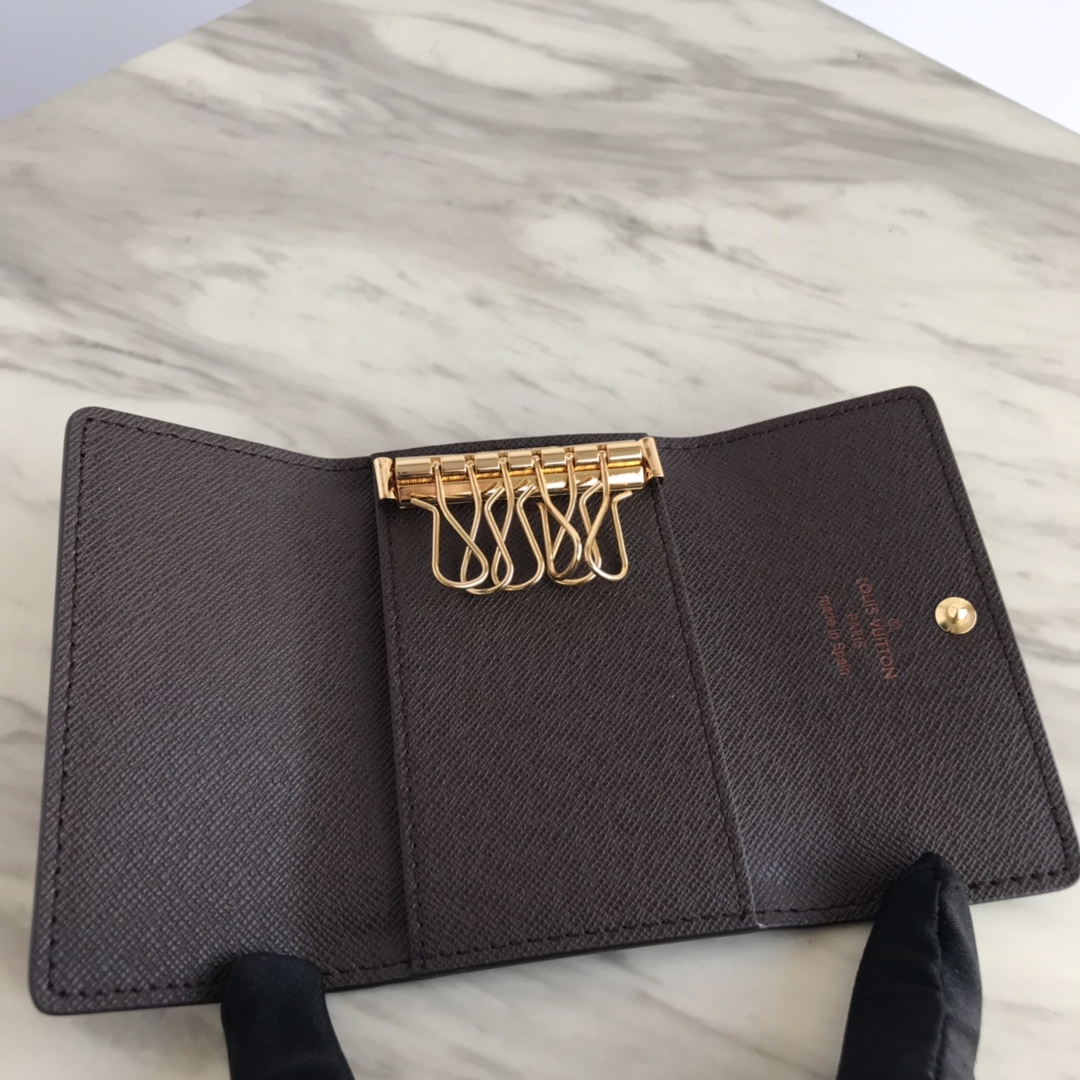 N62630, LOUIS VUITTON LV  6 KEY HOLDER 