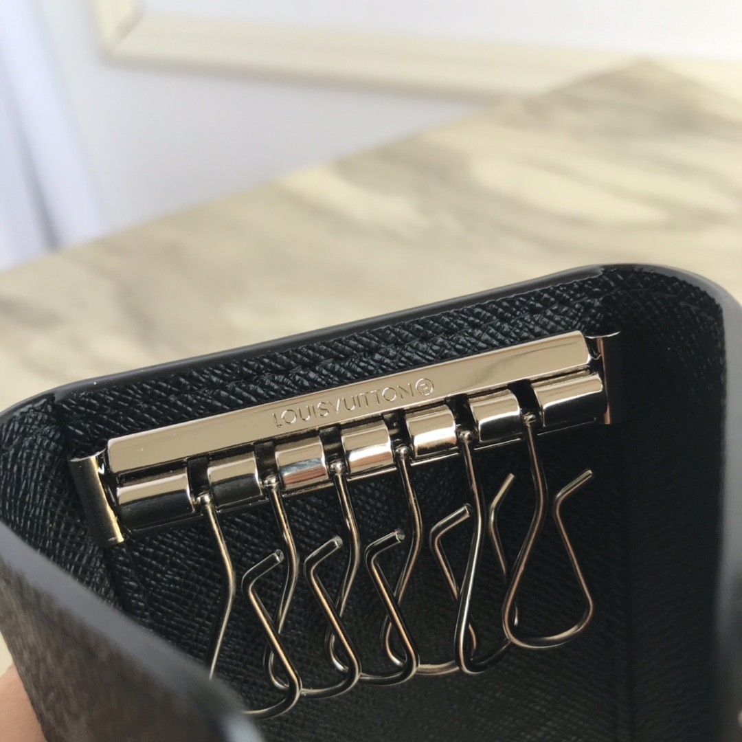M62630  6 KEY HOLDER, LOUIS VUITTON LV