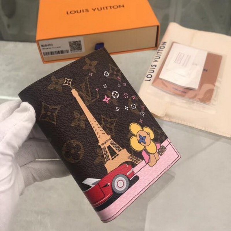 M68493 PASSPORT COVER, LOUIS VUITTON LV 