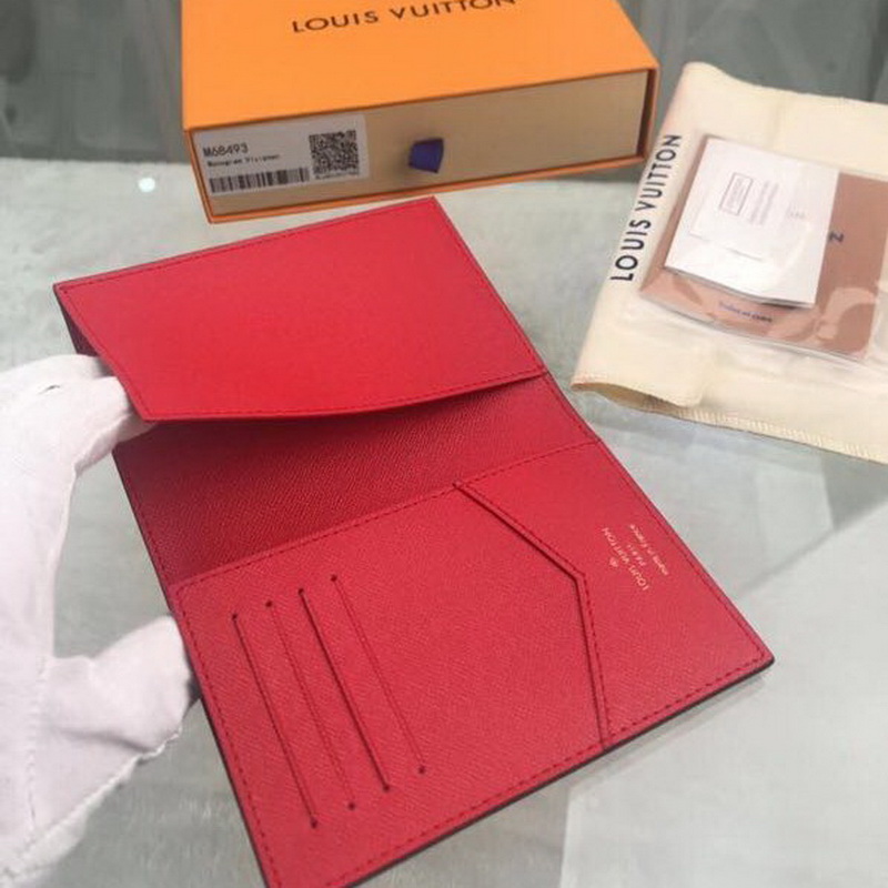 M68493 PASSPORT COVER, LOUIS VUITTON LV 