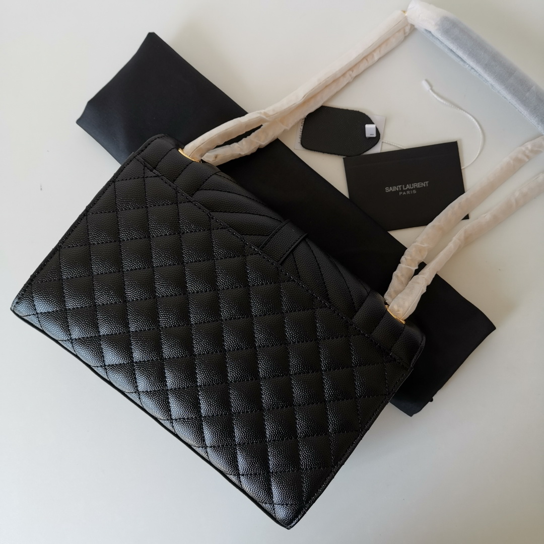 487206 ENVELOPE MEDIUM BAG IN GRAIN DE POUDRE EMBOSSED LEATHER, YSL Saint Laurent