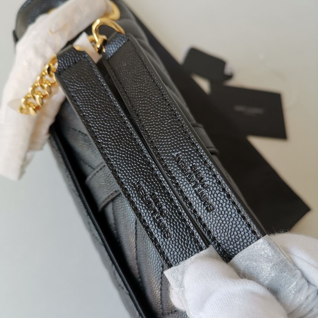 487206 ENVELOPE MEDIUM BAG IN GRAIN DE POUDRE EMBOSSED LEATHER, YSL Saint Laurent