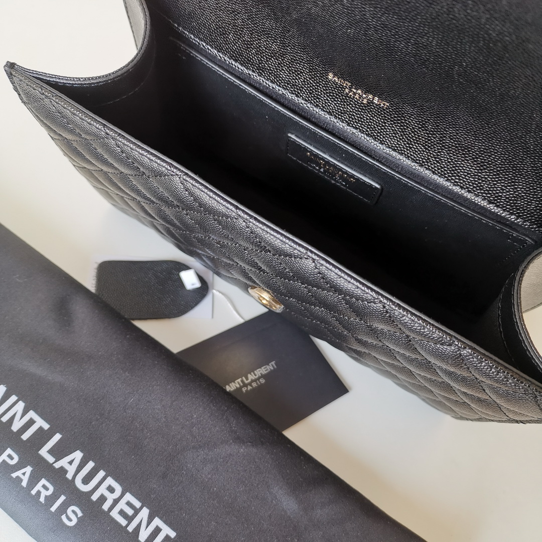 487206 ENVELOPE MEDIUM BAG IN GRAIN DE POUDRE EMBOSSED LEATHER, YSL Saint Laurent
