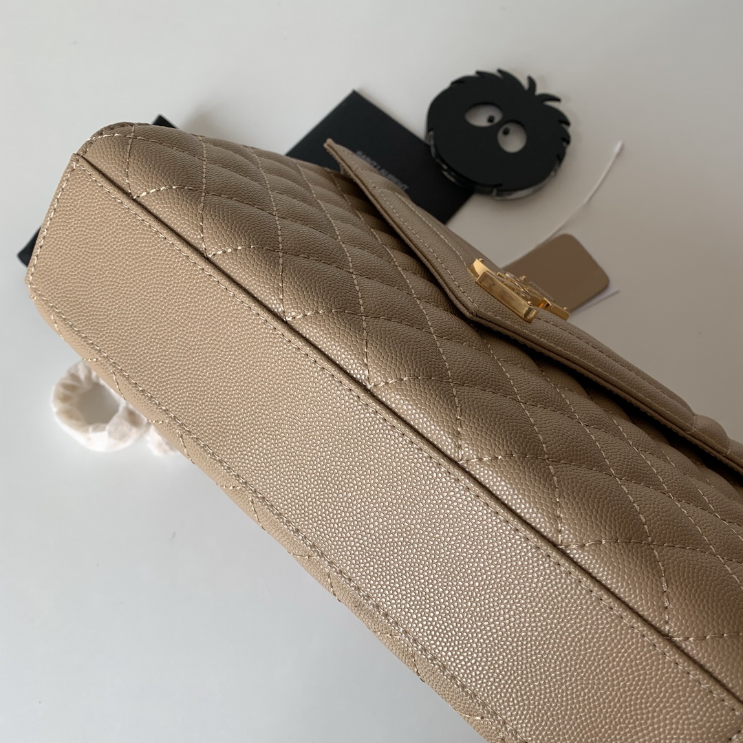 487206 ENVELOPE MEDIUM BAG IN GRAIN DE POUDRE EMBOSSED LEATHER, YSL Saint Laurent