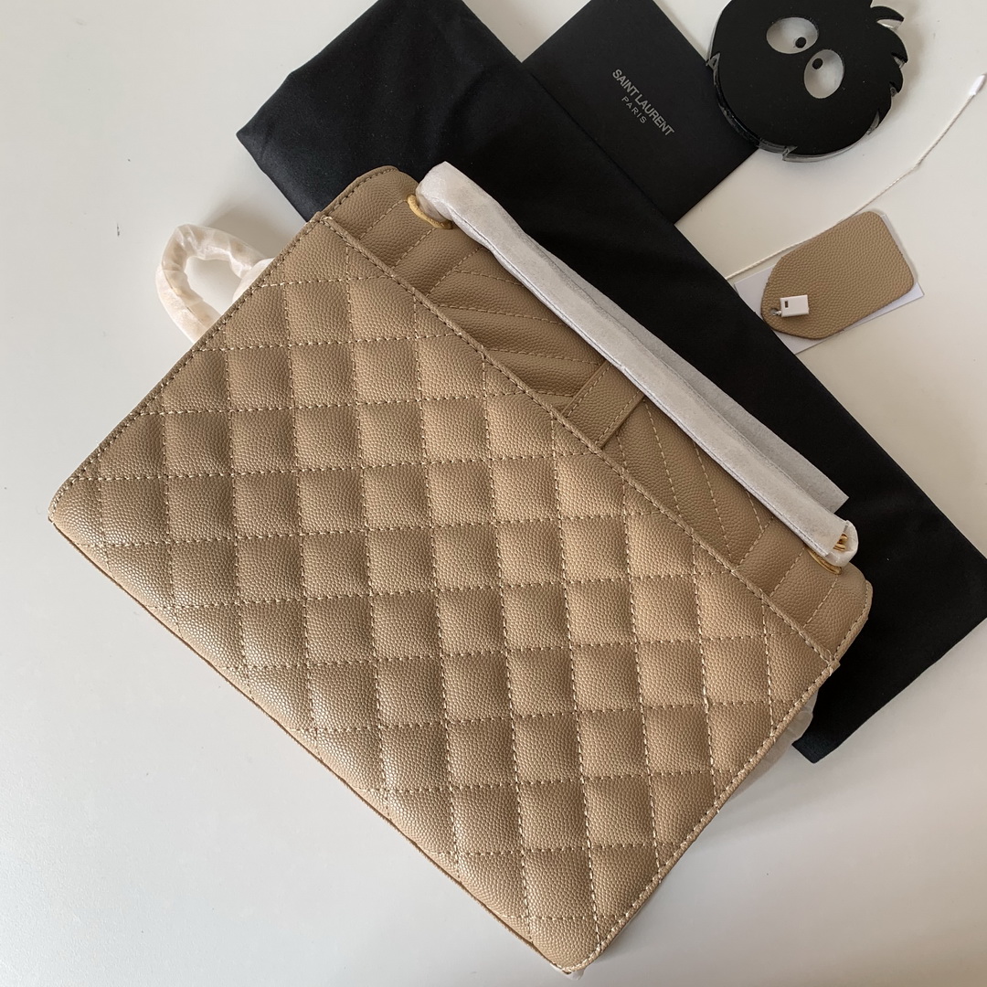 487206 ENVELOPE MEDIUM BAG IN GRAIN DE POUDRE EMBOSSED LEATHER, YSL Saint Laurent