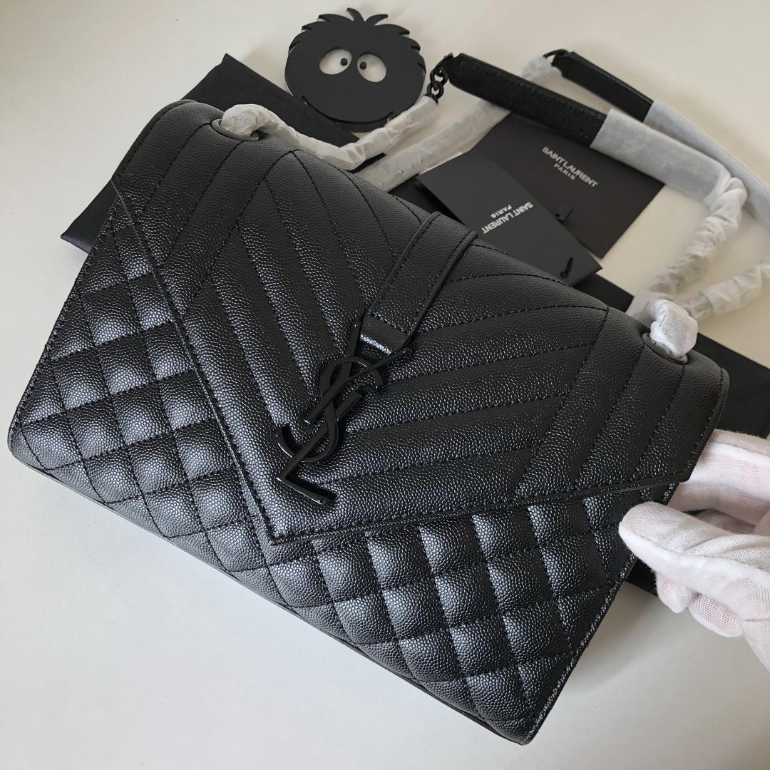 487206 ENVELOPE MEDIUM BAG IN GRAIN DE POUDRE EMBOSSED LEATHER, YSL Saint Laurent