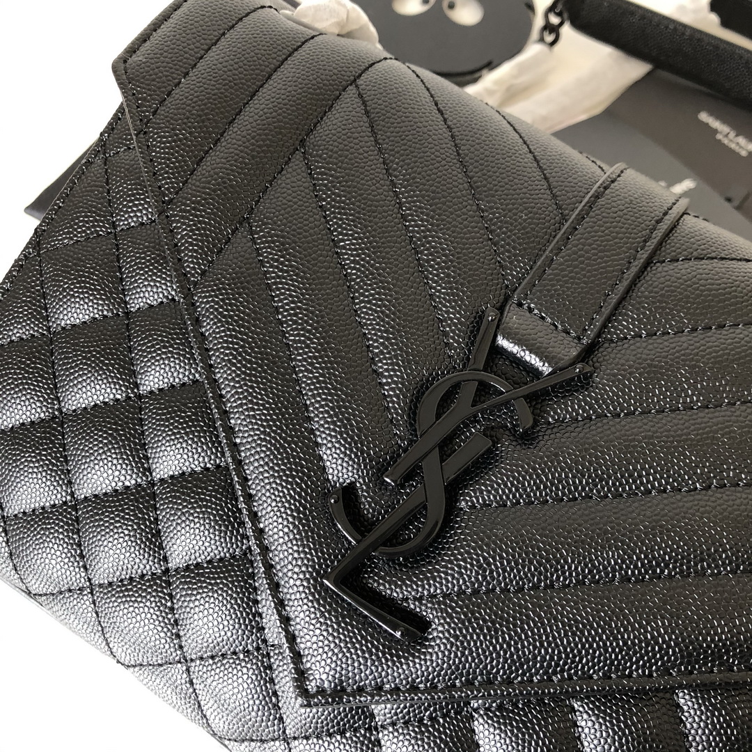 487206 ENVELOPE MEDIUM BAG IN GRAIN DE POUDRE EMBOSSED LEATHER, YSL Saint Laurent