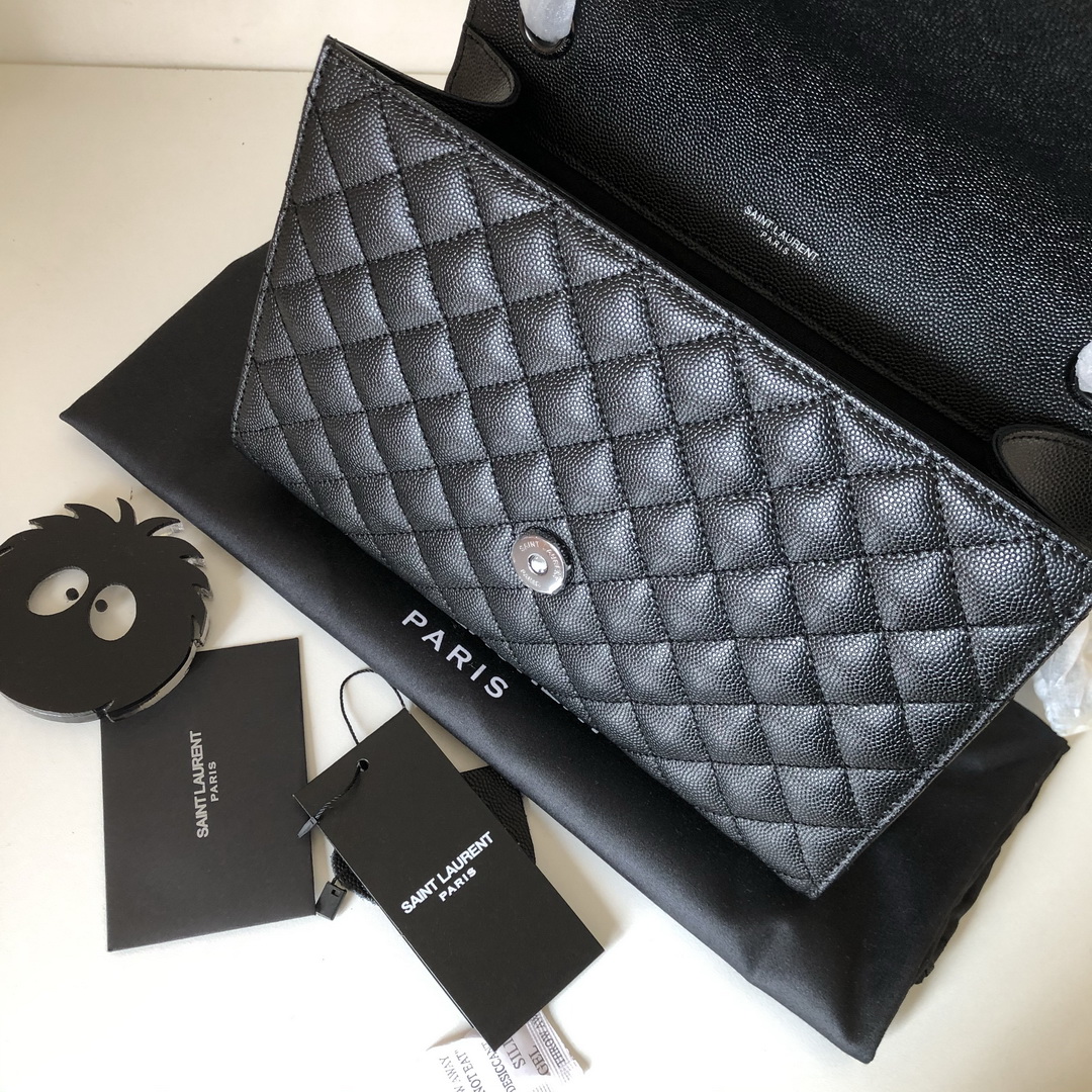 487206 ENVELOPE MEDIUM BAG IN GRAIN DE POUDRE EMBOSSED LEATHER, YSL Saint Laurent