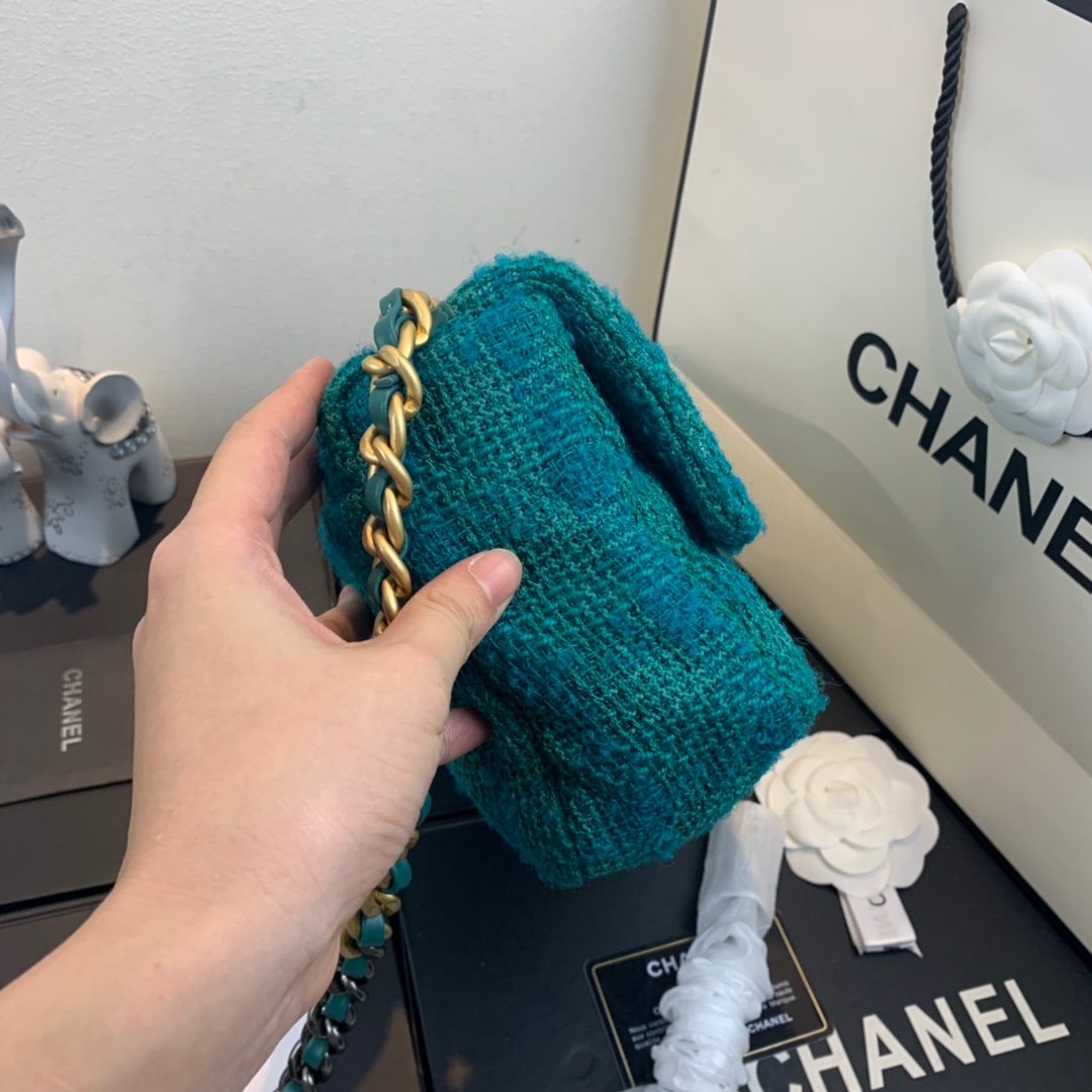 AS1160  chanel 19 flap bag