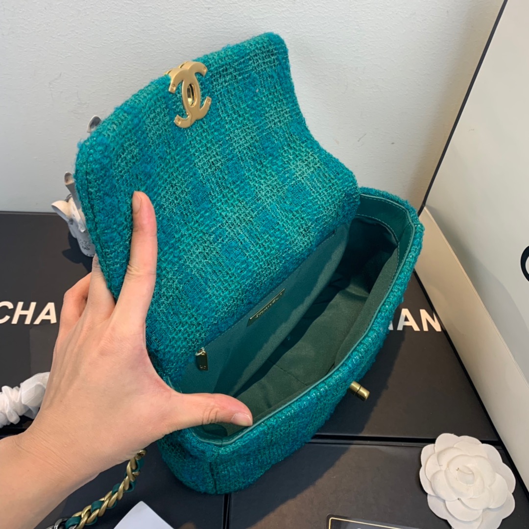 AS1160  chanel 19 flap bag
