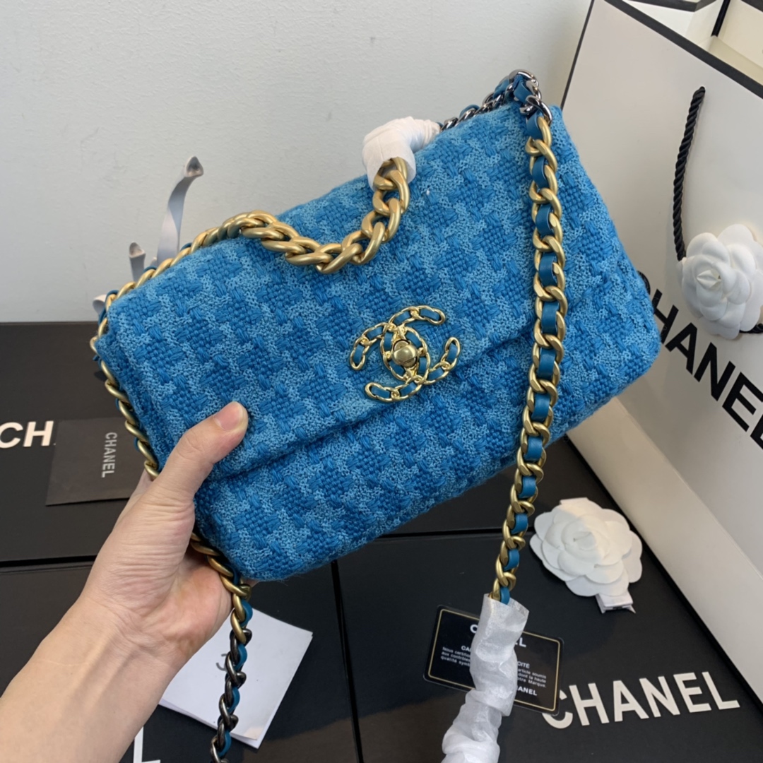 AS1160  chanel 19 flap bag