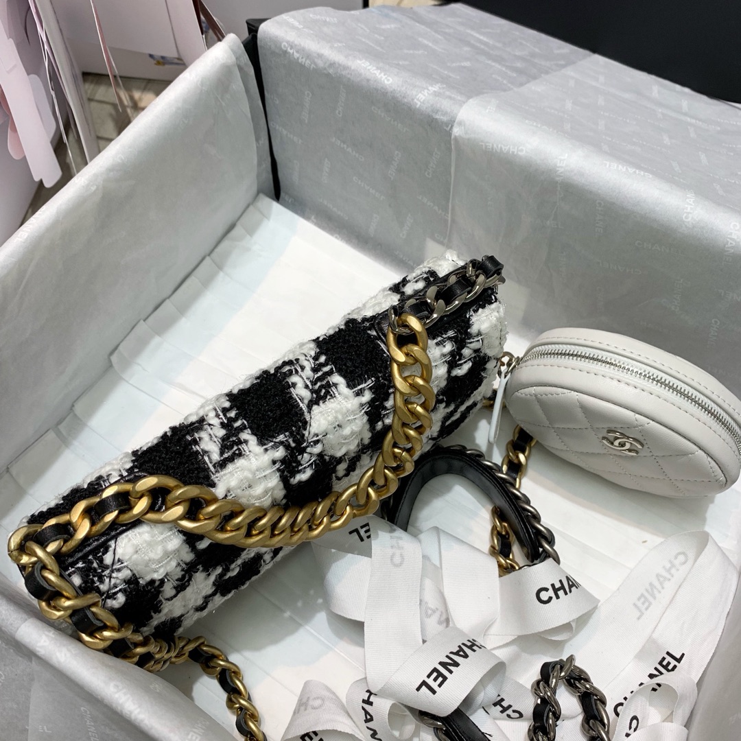 AP0985 chanel 19 wallet on chain & coin purse