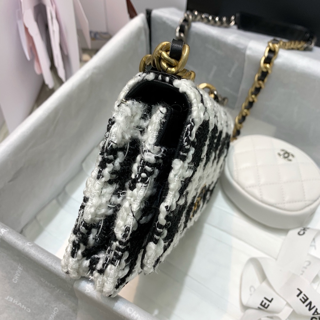 AP0985 chanel 19 wallet on chain & coin purse