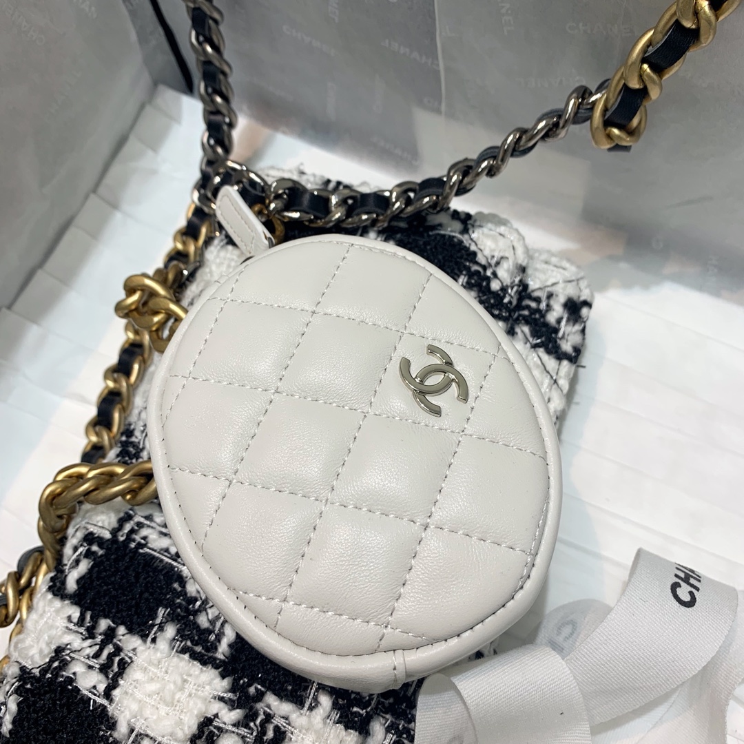 AP0985 chanel 19 wallet on chain & coin purse