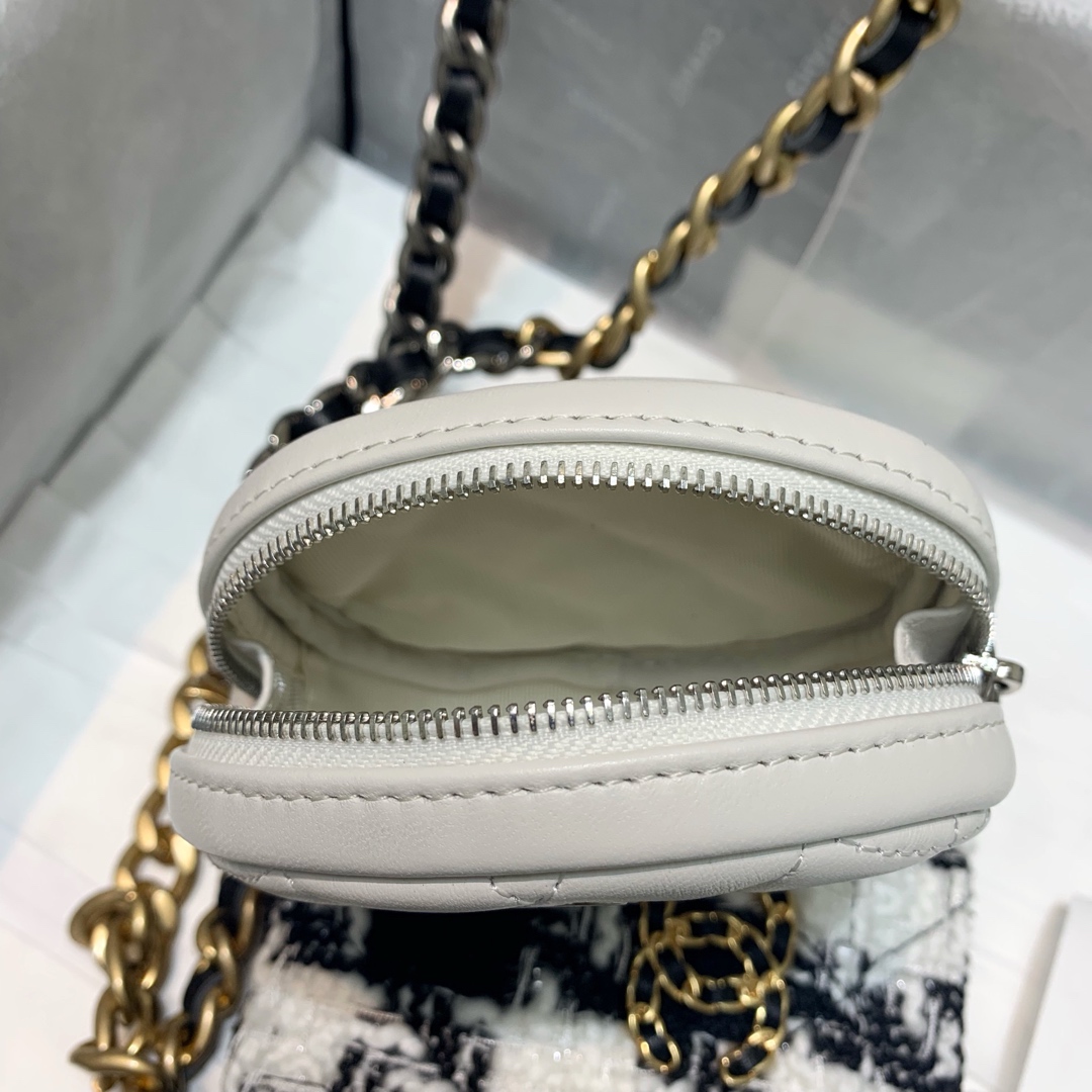 AP0985 chanel 19 wallet on chain & coin purse