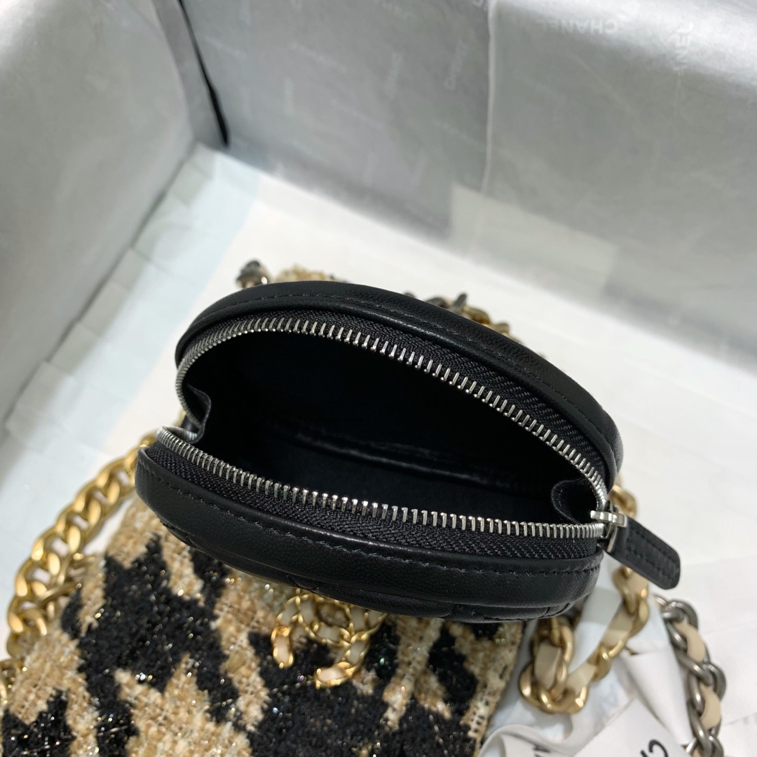 AP0985 chanel 19 wallet on chain & coin purse