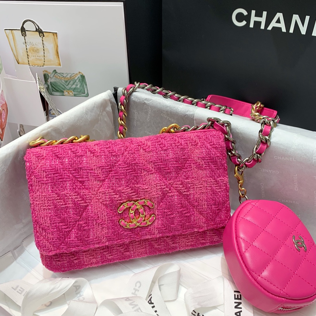 AP0985 chanel 19 wallet on chain & coin purse