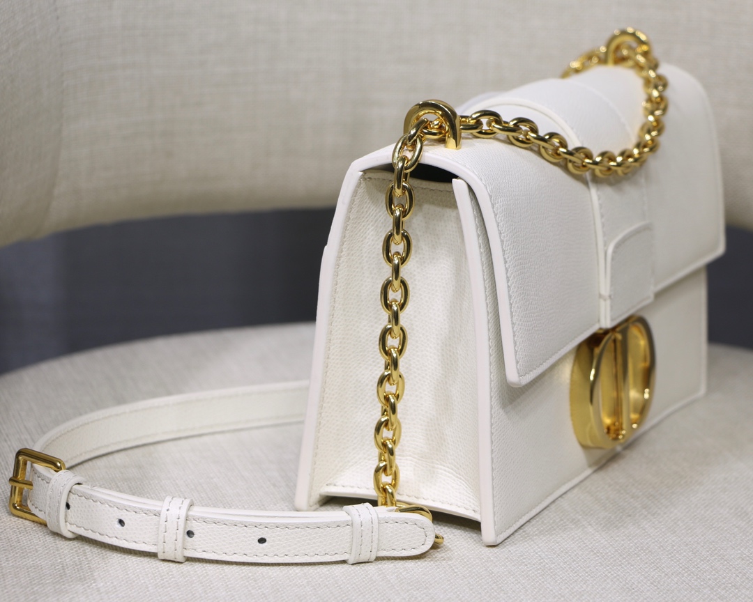  M9208 BLUSH 30 MONTAIGNE STAMPED GRAIN CALFSKIN FLAP CHAIN BAG, DIOR HANDBAG
