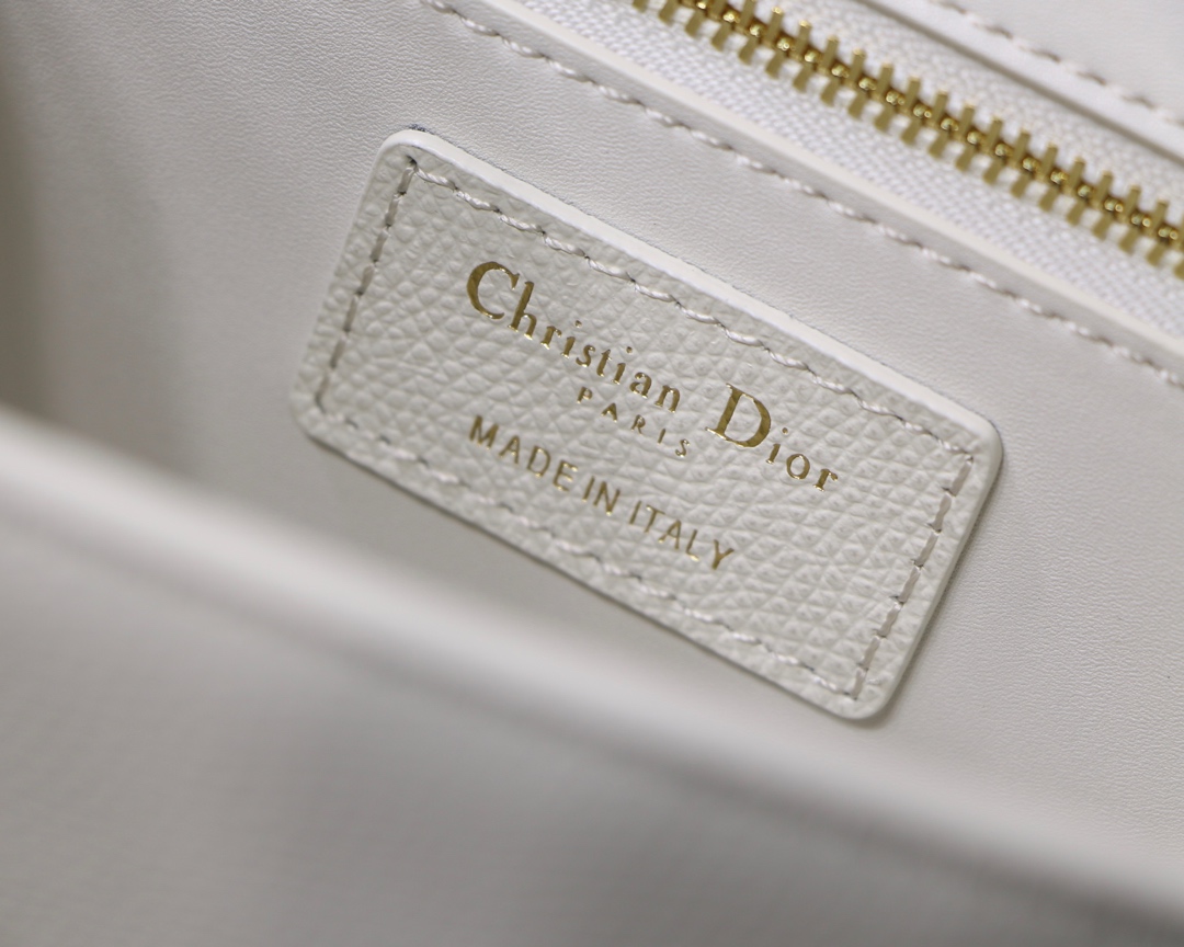  M9208 BLUSH 30 MONTAIGNE STAMPED GRAIN CALFSKIN FLAP CHAIN BAG, DIOR HANDBAG