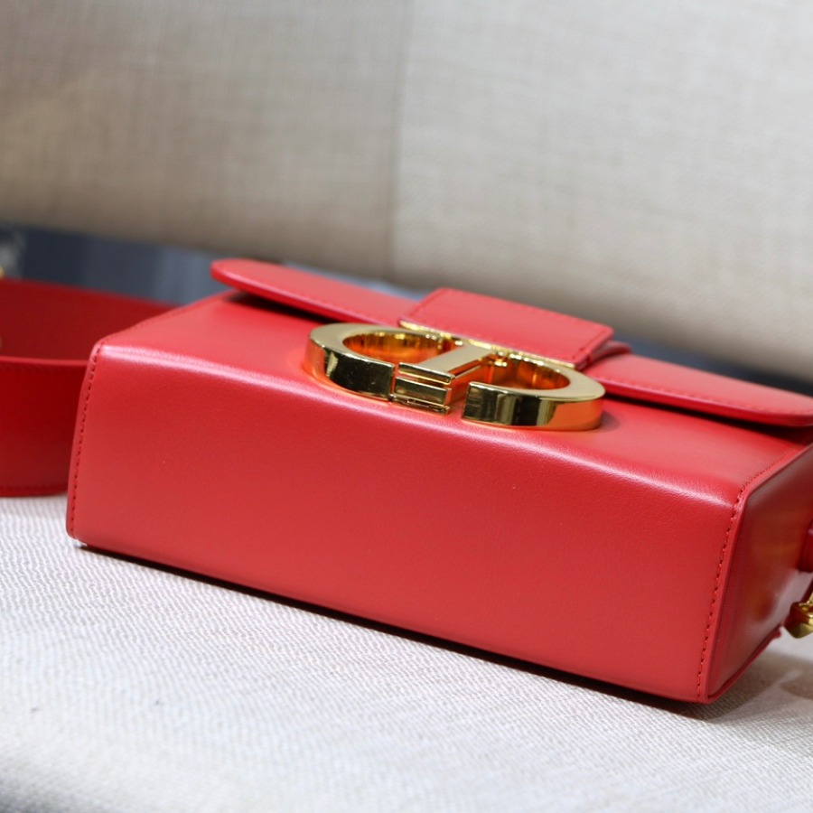  M9204 30 MONTAIGNE LAMBSKIN BOX BAG, DIOR HANDBAG