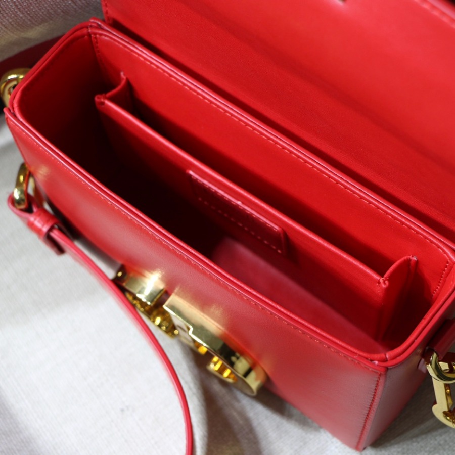  M9204 30 MONTAIGNE LAMBSKIN BOX BAG, DIOR HANDBAG