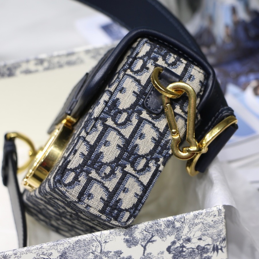  M9204 30 MONTAIGNE JACQUARD CANVAS BOX BAG, DIOR HANDBAG